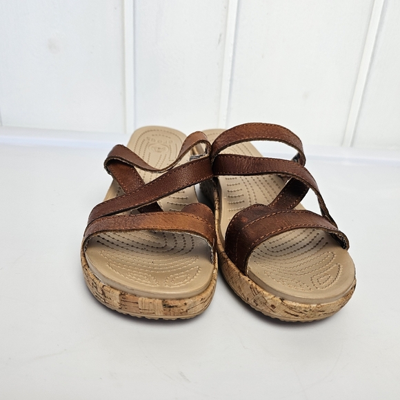 Crocs Aleigh Brown Leather Strappy Cork Platform Wedge Slip On Sandals sz 6W - Picture 4 of 11
